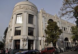 阿波罗剧院修复。20世纪初期，格鲁吉亚。
